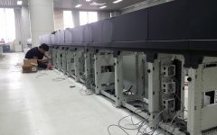 為什麽操作台必須具備線纜管理係統？