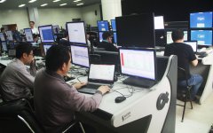 監控室控製台都顯示什麽？