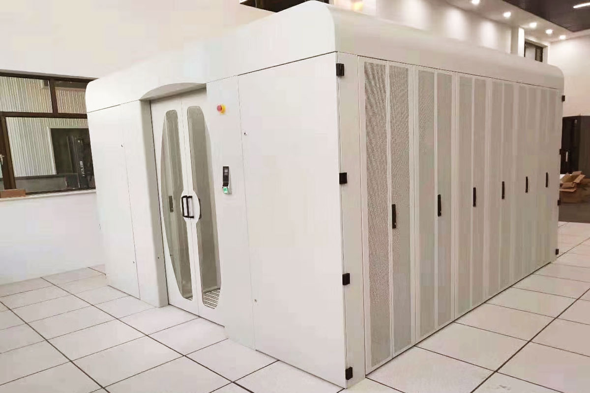 冷通道機櫃安裝照片